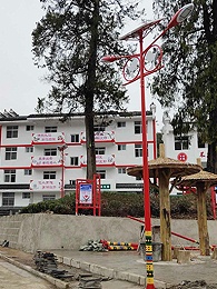 云南江城县安装特色太阳能路灯工程案例